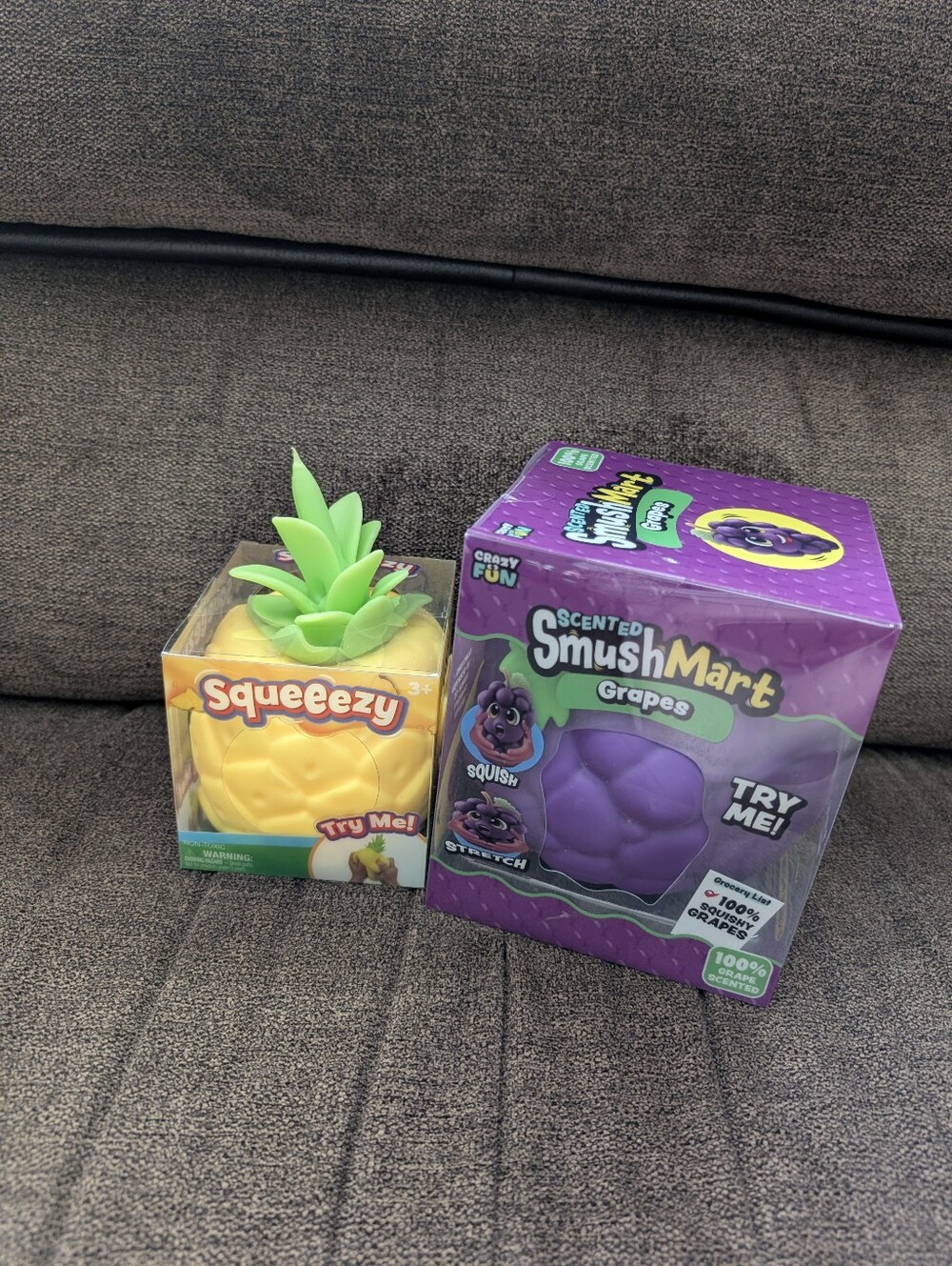 Squeeezy Pineapple & Smushmart Scented Grape Squishies